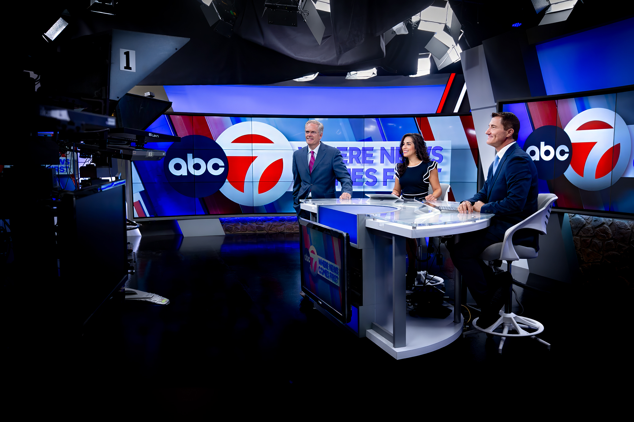 Through strategic broadcast set design elements—like immersive visuals, interactive technology, and attention-grabbing layouts—you can create an environment that keeps live and on-demand audiences focused and excited about the content on screen.