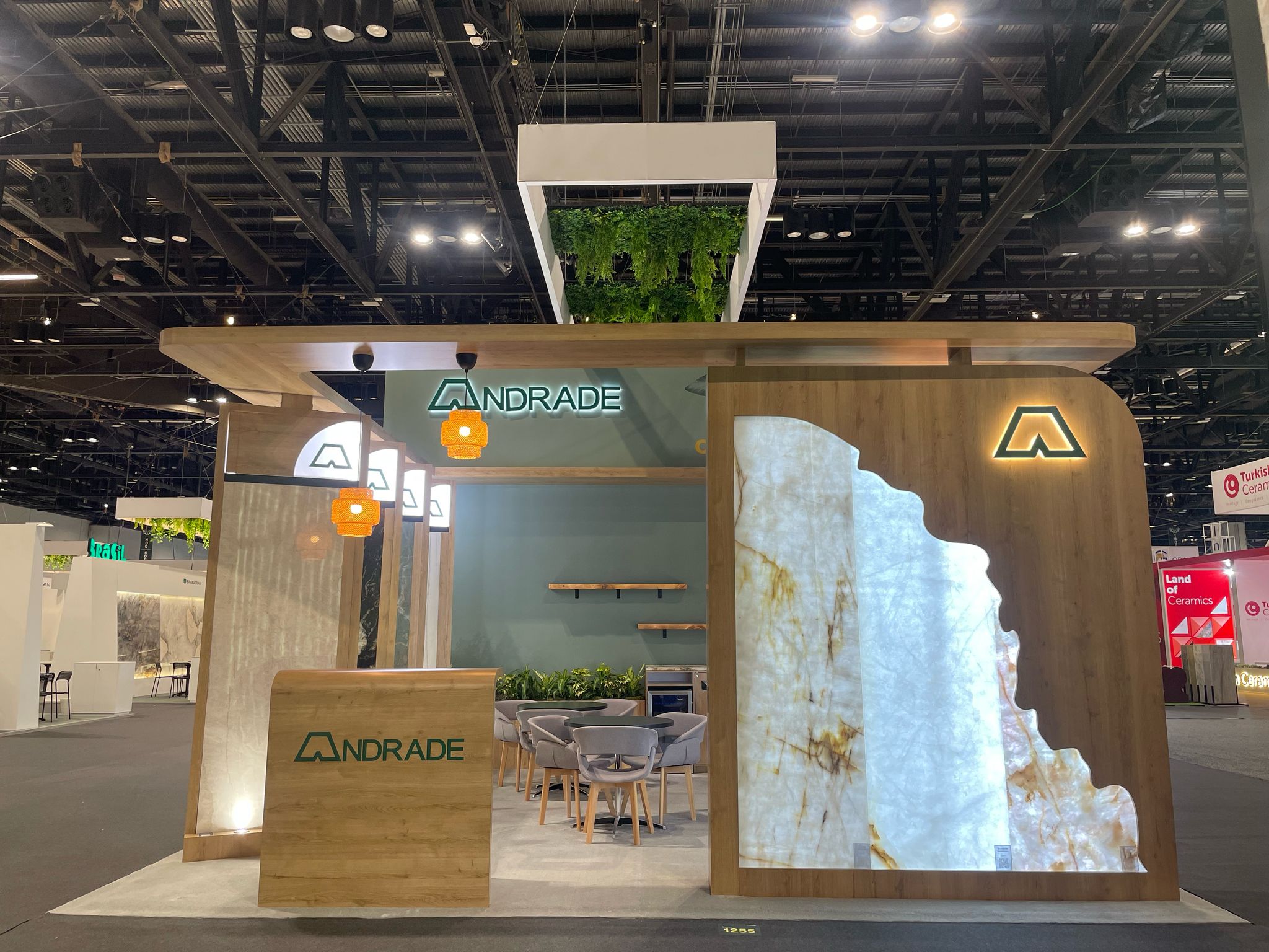 We design, fabricate and install custom exhibits for Orlando-based events and anywhere in the US.